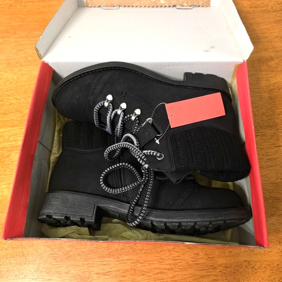 American Rag Harvey Hiking Boots, Size 9M, Black- New in Box - Picture 9 of 11